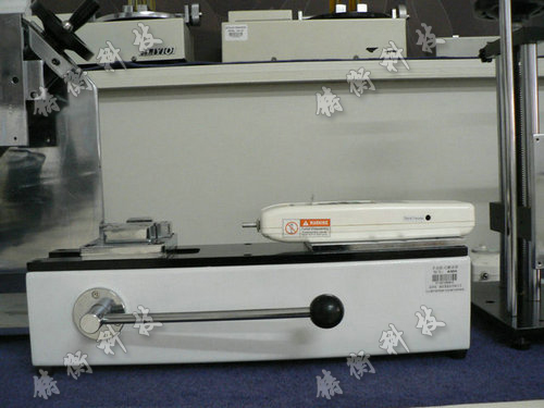 手動(dòng)臥式測試臺(tái)圖片